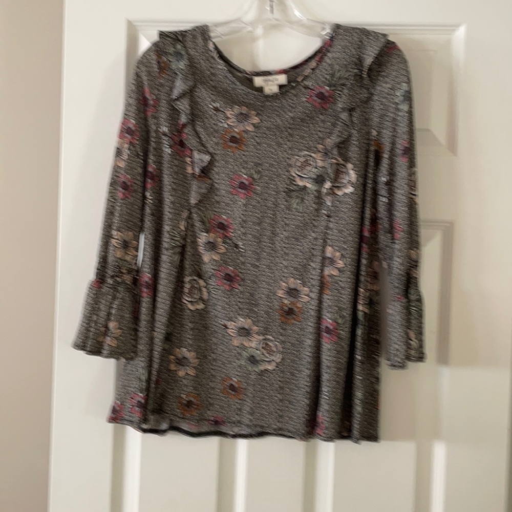 Style & Co ruffle, bell sleeve top